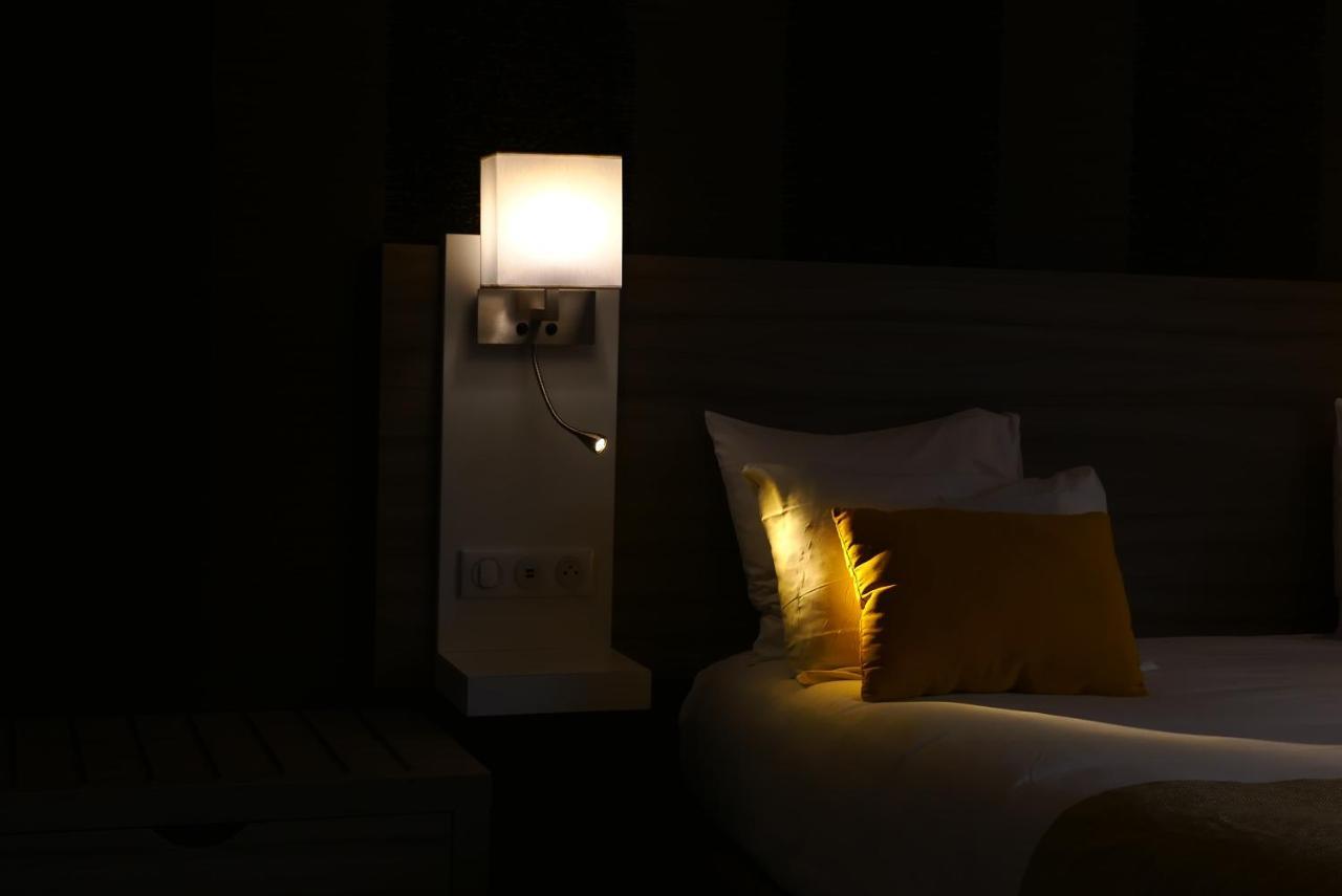 Contact Hotel Le Provencal Bordeaux Lac Bagian luar foto