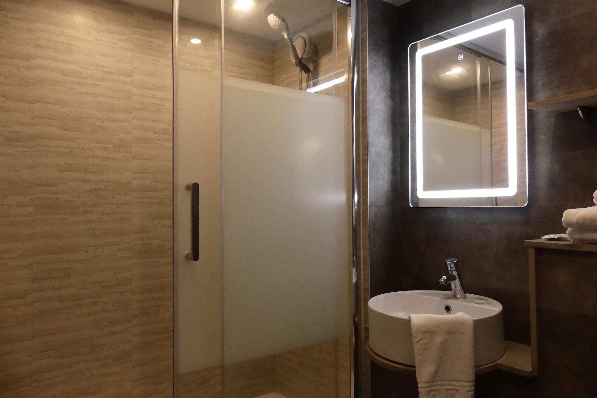 Contact Hotel Le Provencal Bordeaux Lac Bagian luar foto