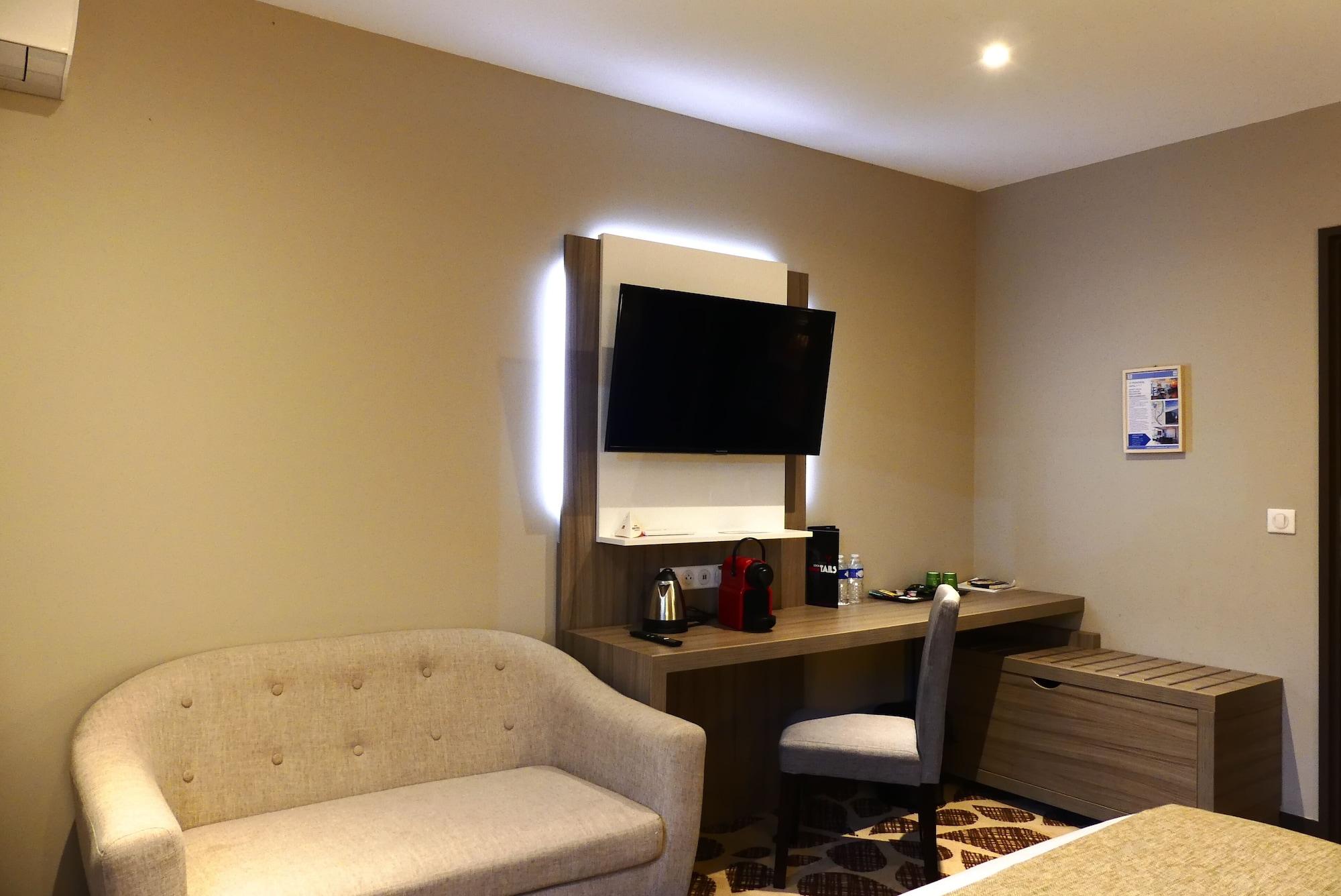 Contact Hotel Le Provencal Bordeaux Lac Bagian luar foto